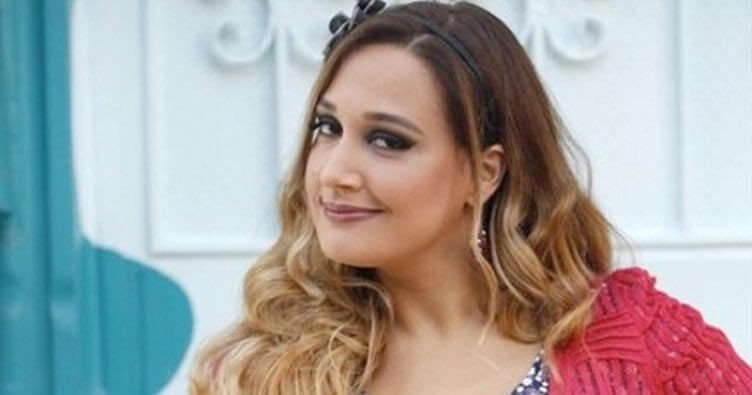 Gupse Özay - İzmir