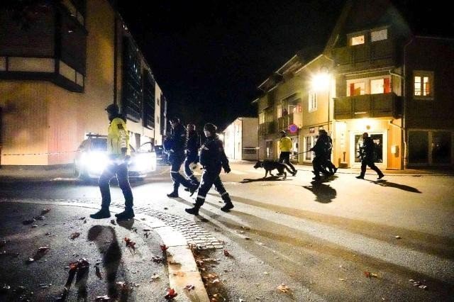 Emniyet Genel Müdürlüğü tarafından yapılan açıklamada, "Bu ekstra bir önlemdir. Şu ana kadar ulusal tehdit düzeyinde bir değişiklik olduğuna dair emare yok" denildi.