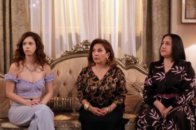 Aşk Mantık İntikam Zümrüt kimdir, kaç yaşında? Günay Karacaoğlu nereli? Günay Karacaoğlu instagram!