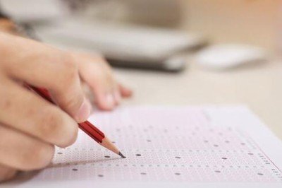 Mart Kapıdan Baktırır Kazma Kürek Yaktırır Atasözünün Anlamı Nedir? Kısaca Açıklaması Ve Örnek Cümle…