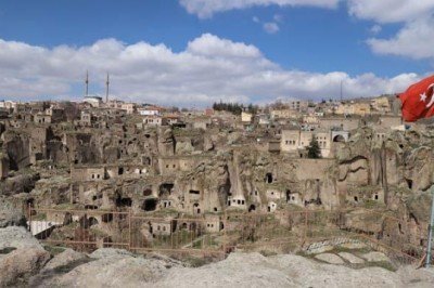 Açık hava müzesini andıran Manastır Vadisi ziyaretçilerini tarihte yolculuğa çıkarıyor