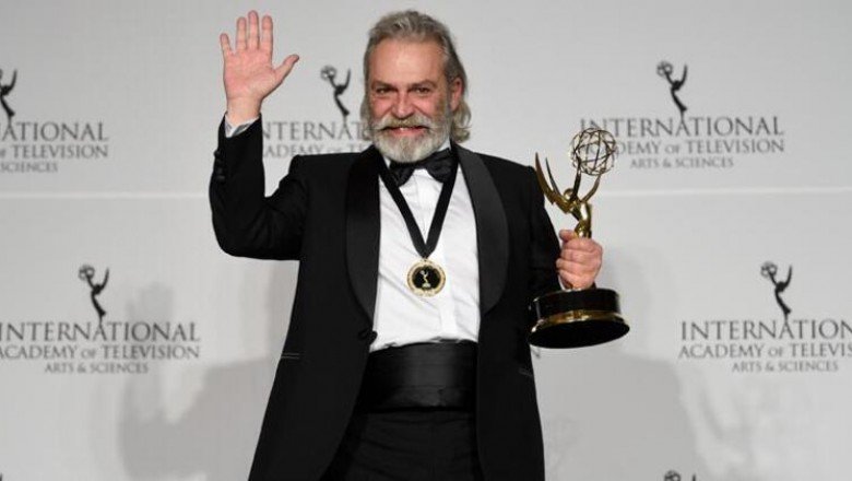 Haluk Bilginer Emmy Ödülleri'nde en iyi erkek oyuncu seçildi