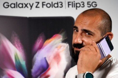 Samsung Galaxy Z Flip3 video inceleme