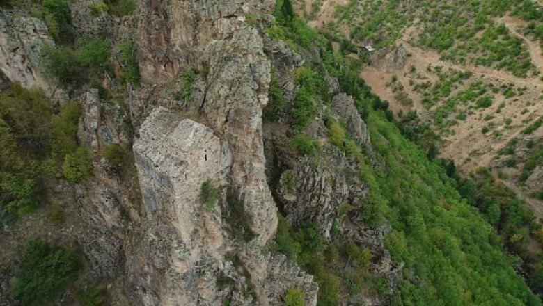 Karadeniz'in ikinci Sümela'sı restore edilip, inanç turizmine kazandırılması isteniyor