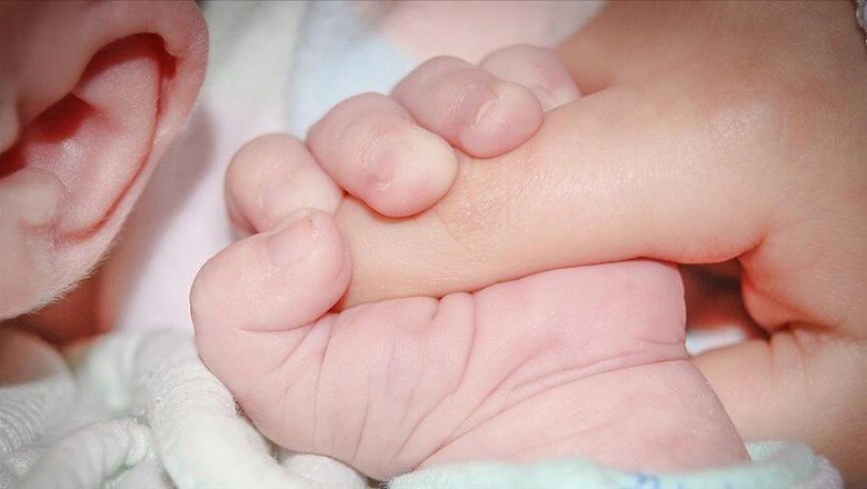 Emzirme döneminde Kovid-19&amp;#39;a karşı aşılanma anneyi ve bebeği koruyor