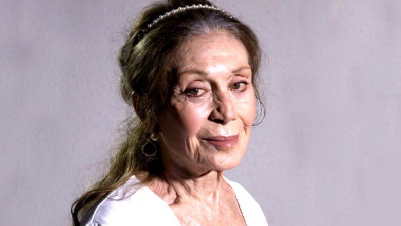 Türkiye'nin en parlak yıldızı oldu Yıldız Kenter oldu