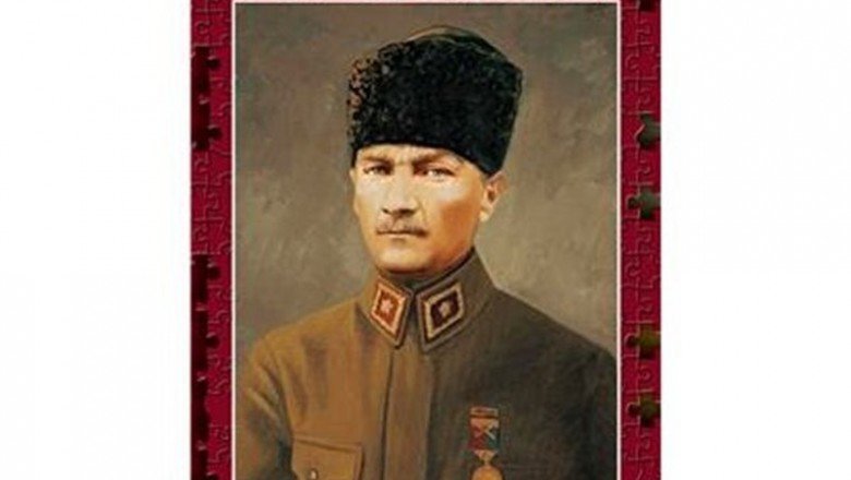 4158 Art Puzzle Başkomutan Mareşal Gazi Mustafa Kemal Atatürk 500 Parça Puzzle