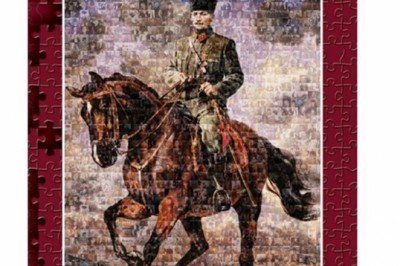 4406 Art Puzzle Atatürk Sakarya İsimli Atıyla Kolaj 1000 Parça Puzzle