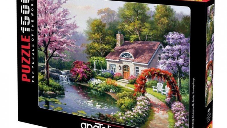 4556 Anatolian Çiçekli Ev 1500 parça Puzzle