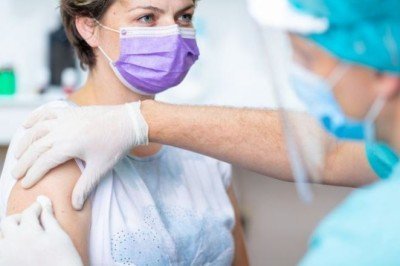 Uzmanlar kış yaklaşırken grip aşısı yaptırmayı tavsiye ediyor