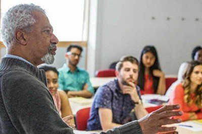 Abdulrazak Gurnah kimdir? 2021 Nobel Edebiyat Ödülü sahibi Abdulrazak Gurnah kitapları ve hayatı..