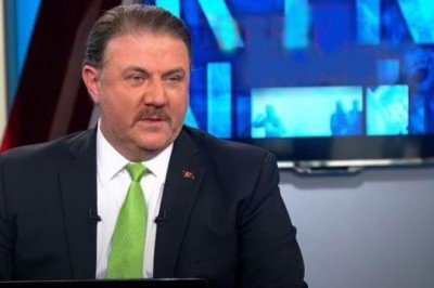 Dolar, 9 liranın üzerine çıkınca Yiğit Bulut'un videosu tekrar gündem oldu