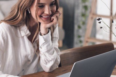 HONOR MagicBook X15 ile Bir Saatte Yüzde 70 Şarj