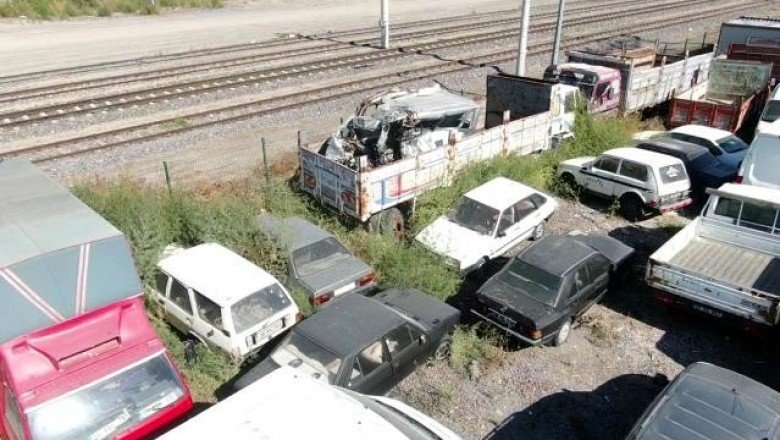 Milyonlarca liralık araçlar yediemin otoparklarında çürüyor! Aralarında lüks markalar da var