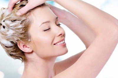 Saçınızın sağlığı için gün aşırı yıkamayın