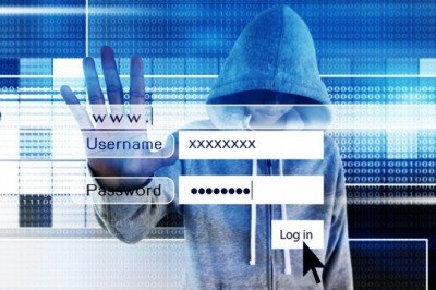 Siber Suçlular Şifrelerin Peşinde