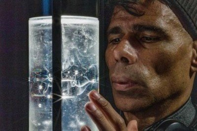 1765 yılından kalma bir kapsül Antarktika buzunun saklı tarihini ortaya çıkardı