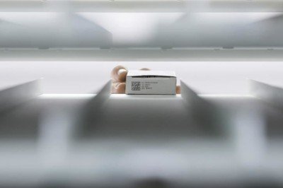 Amerikalı firma Covid-19 ilacını maliyetinin 40 katına satmak istediği için eleştiriliyor