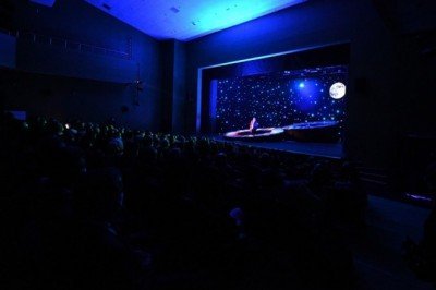 Ankara'nın en büyük tiyatro salonu olan Devlet Tiyatroları Pursaklar Sahnesi açıldı