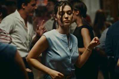 Antalya Altın Portakal Film Festivali'nde filmdeki sahnelerden etkilenen seyirciler baygınlık geçirdi