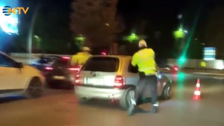 Aracını polislerin üzerine sürdü