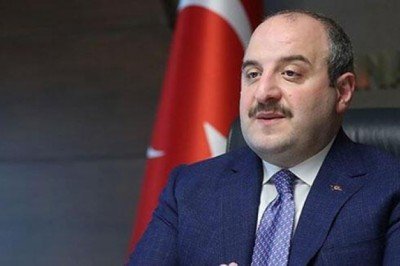 Bakan Varank paylaştı: Üreterek büyümeye devam ediyoruz