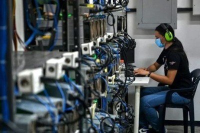 El Salvador, bitcoin madenciliğini jeotermal enerjiyle yapmaya başladı