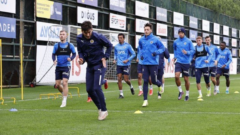 Fenerbahçe'de Tisserand takımla çalıştı