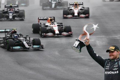 Formula 1 Türkiye Grand Prix'sinde kazanan 
Valtteri Bottas