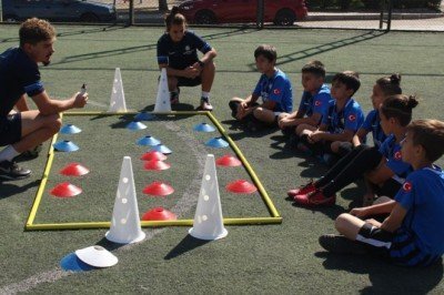 Futbol Antrenörü Durmaz: Teorik eğitim futbolun olmazsa olmazı