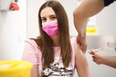 İstanbul Valisi Yerlikaya: Her iki gencimizden biri aşısını yaptırdı