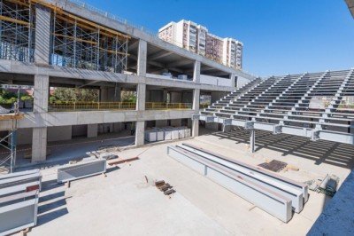 İzmir Opera Binası'nın yarısı tamamlandı