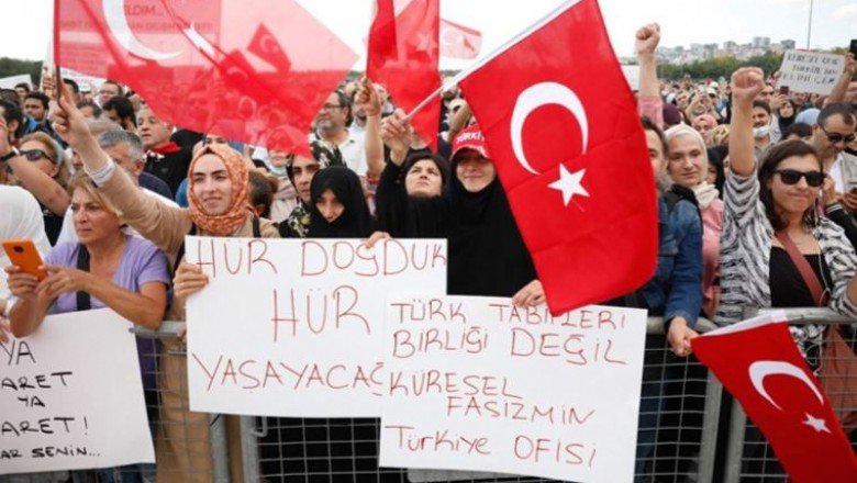 İzmir'de 'aşı karşıtı miting' tepkisi: 'İzin vermeyin'