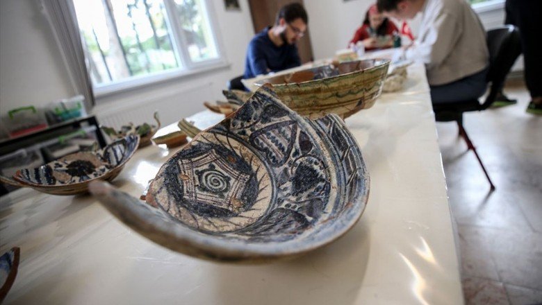 İznik çini fırınları kazısında kırmızı hamurlu seramikler bulundu