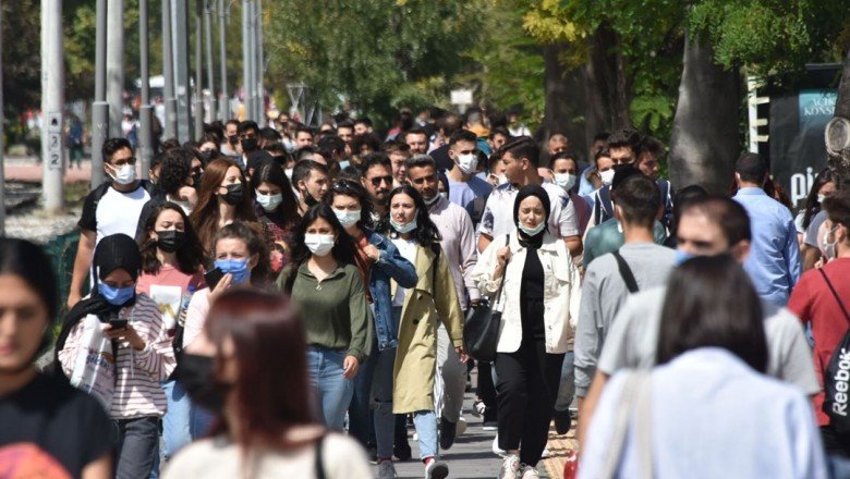 Kampüse dönen üniversiteliler endişeli: Kurallara kimse uymuyor