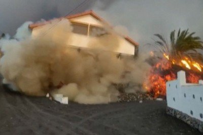 La Palma’da lavlara direnemeyen ev yerle bir oldu