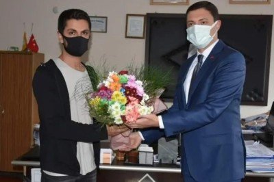 Öğretmeni sınıftan kovduğu iddia edilen Kaymakam Mehmet Faruk Saygın özür diledi