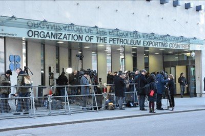 OPEC, küresel petrol talebindeki artış öngörüsünü aşağı yönlü revize etti