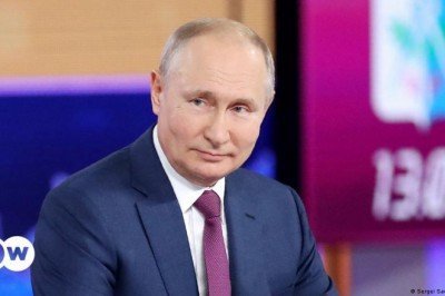 Putin'in partisi oy kaybına rağmen kazandı