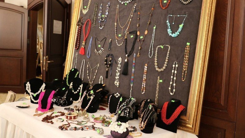 Rezidans bağışçılarının el emeği, bine yakın öğrenciye destek oldu