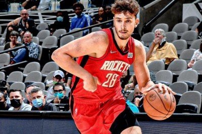 Alperen Şengün'den double-double