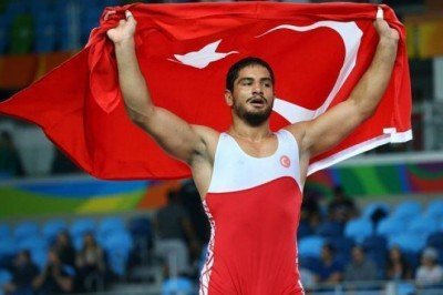 Altına giden yol İzmir'den başladı