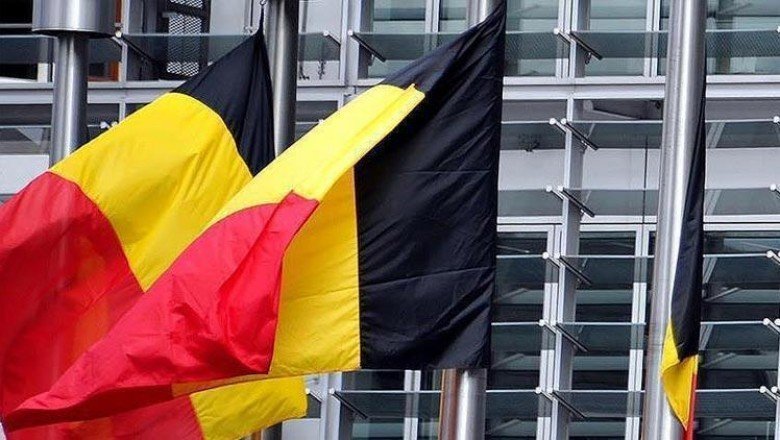 Belçika taciz iddiasıyla çalkalanıyor! Kadınlar sokağa döküldü