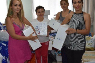 Bir çocuk da sen giydir