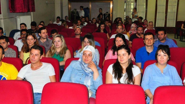 Çiçeği burnunda öğretmenlere seminer