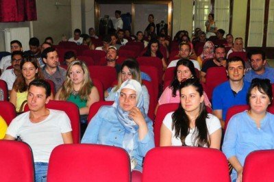 Çiçeği burnunda öğretmenlere seminer