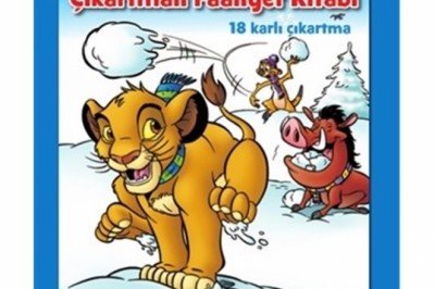 Disney : Kış Neşesi Çıkartmalı Faaliyet Kitabı