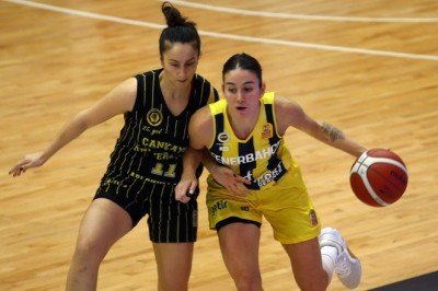 Fenerbahçe Safiport sezona galibiyetle başladı