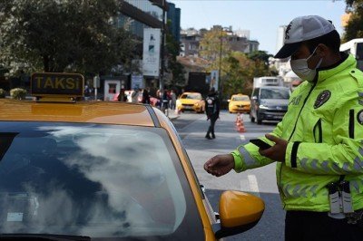 İçişleri Bakanlığının Türkiye genelindeki denetimlerinde 742 taksi hakkında cezai işlem uygulandı