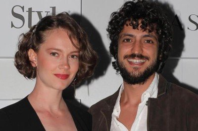 Taner Ölmez'den eşi Ece Çeşmioğlu’na bebek hediyesi!